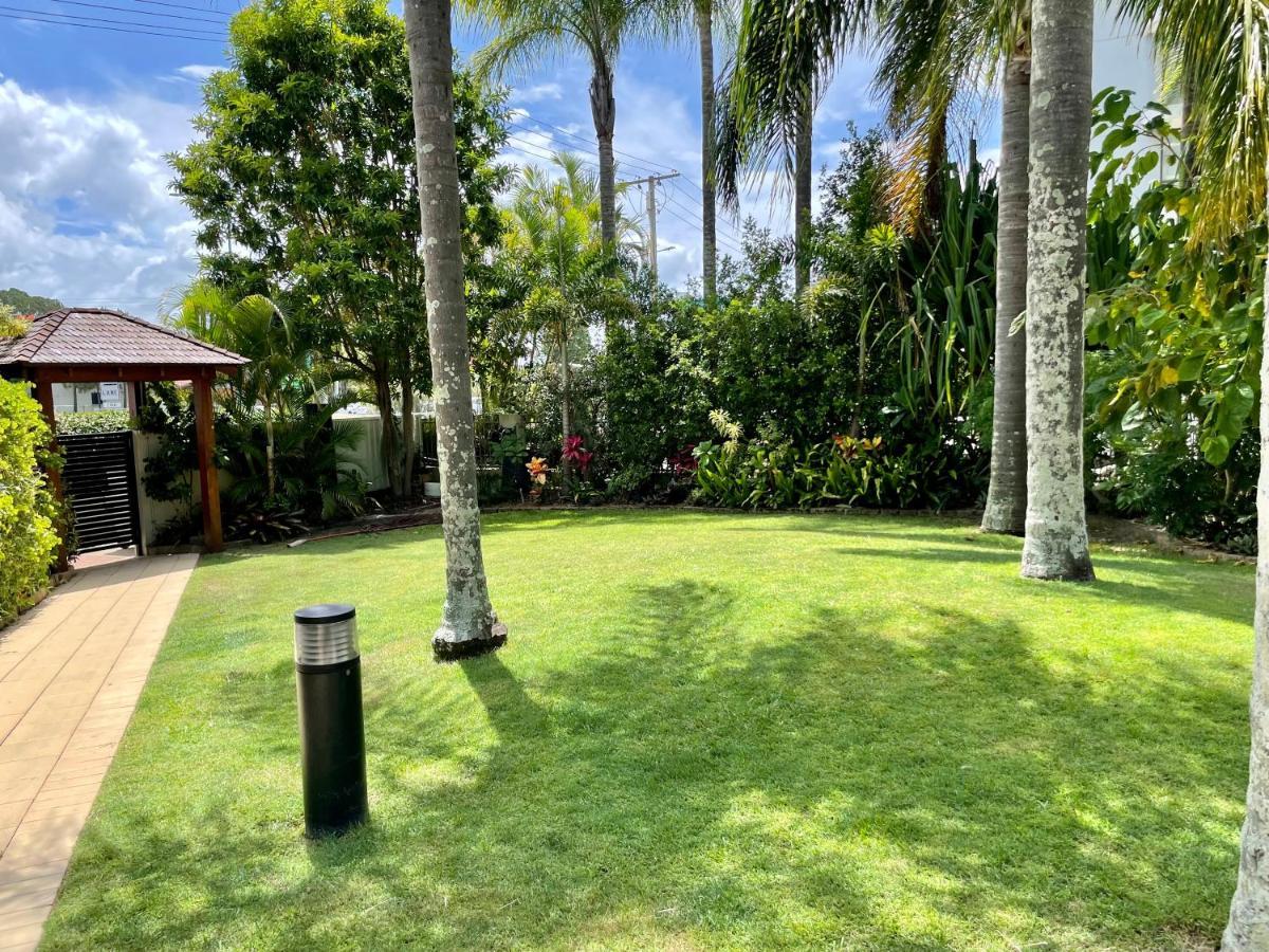 Burleigh Palms Holiday Apartments Гоулд Коуст Екстериор снимка