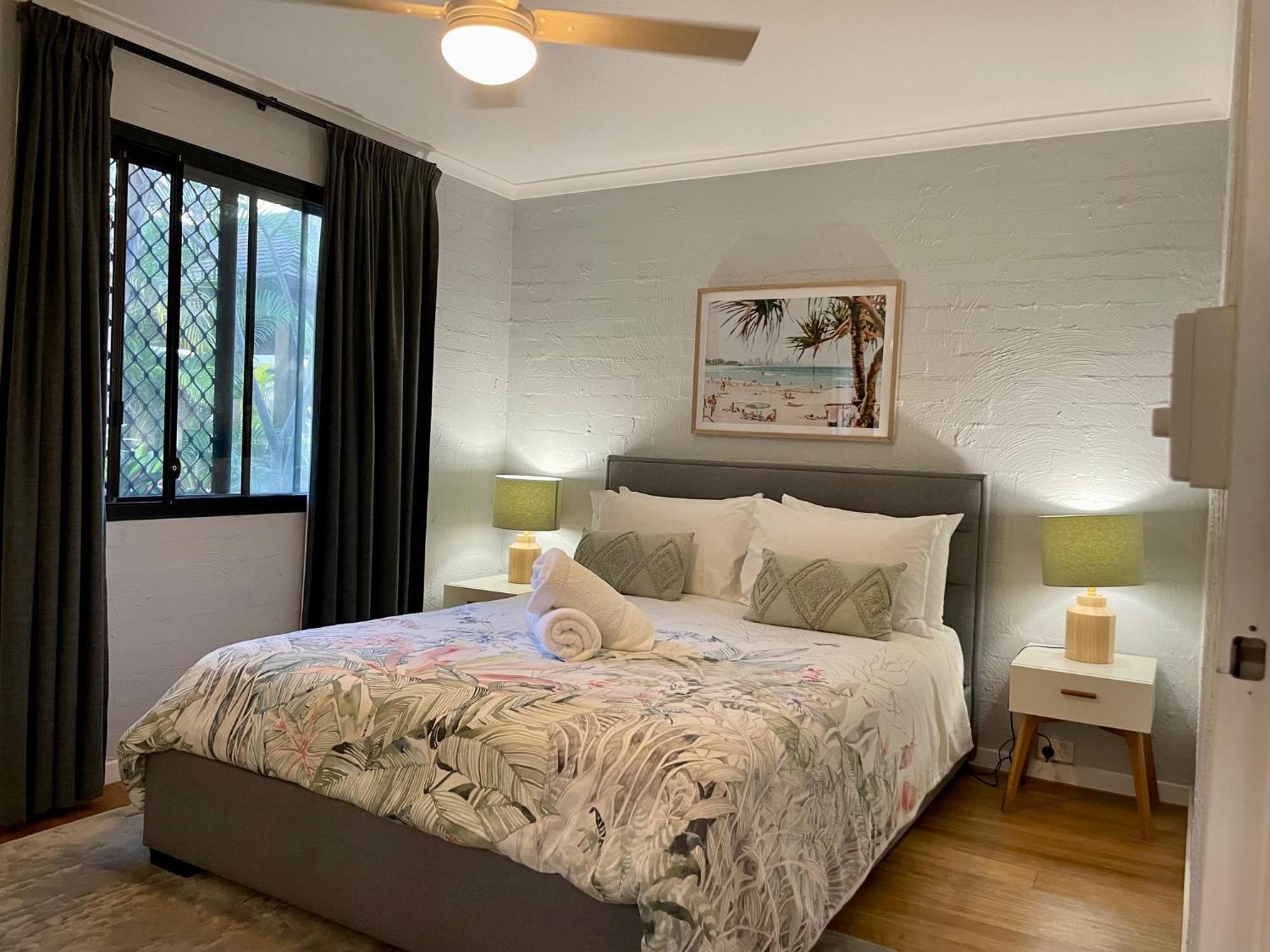 Burleigh Palms Holiday Apartments Гоулд Коуст Екстериор снимка