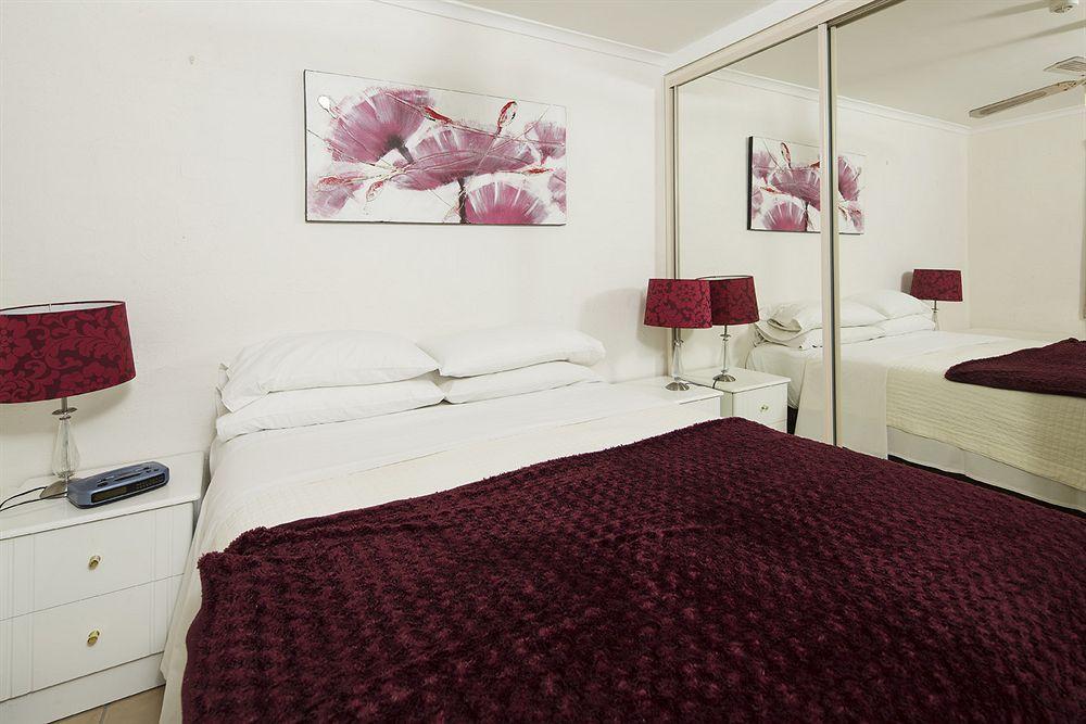 Burleigh Palms Holiday Apartments Гоулд Коуст Екстериор снимка