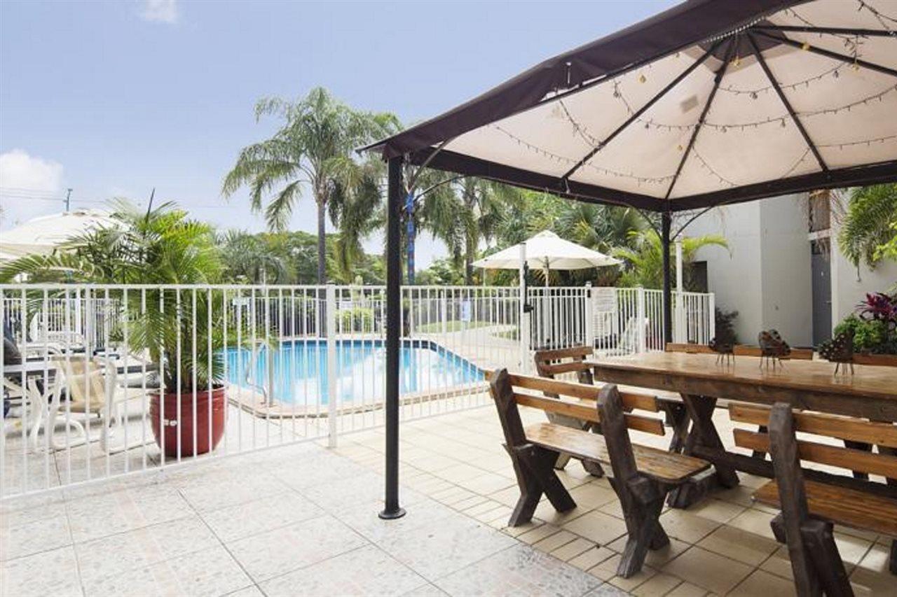 Burleigh Palms Holiday Apartments Гоулд Коуст Екстериор снимка