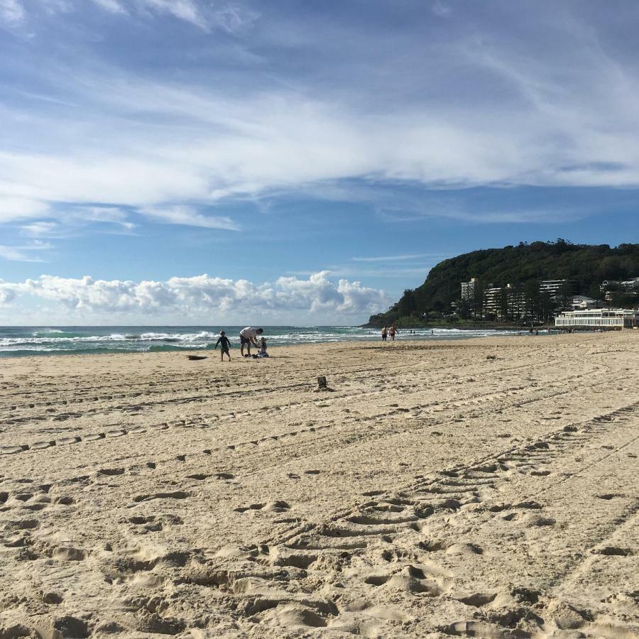 Burleigh Palms Holiday Apartments Гоулд Коуст Екстериор снимка