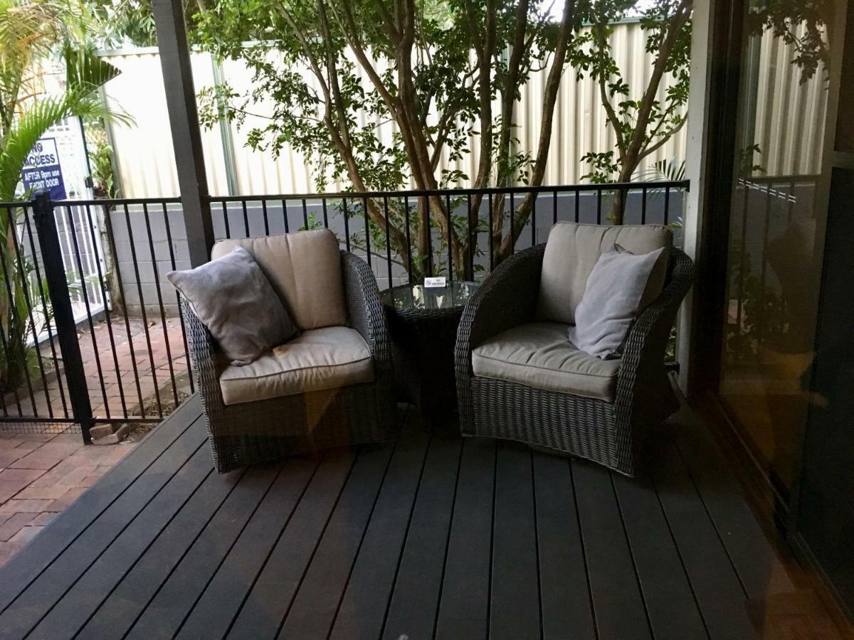 Burleigh Palms Holiday Apartments Гоулд Коуст Екстериор снимка