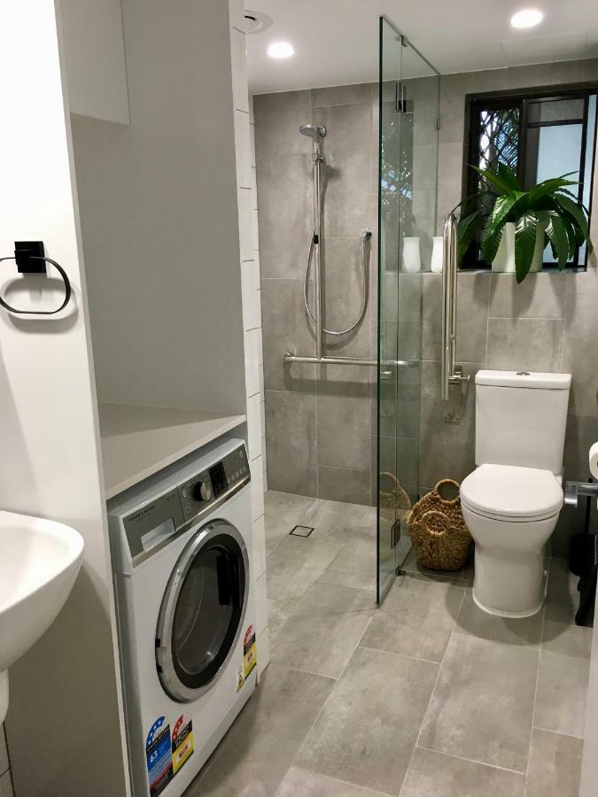 Burleigh Palms Holiday Apartments Гоулд Коуст Екстериор снимка